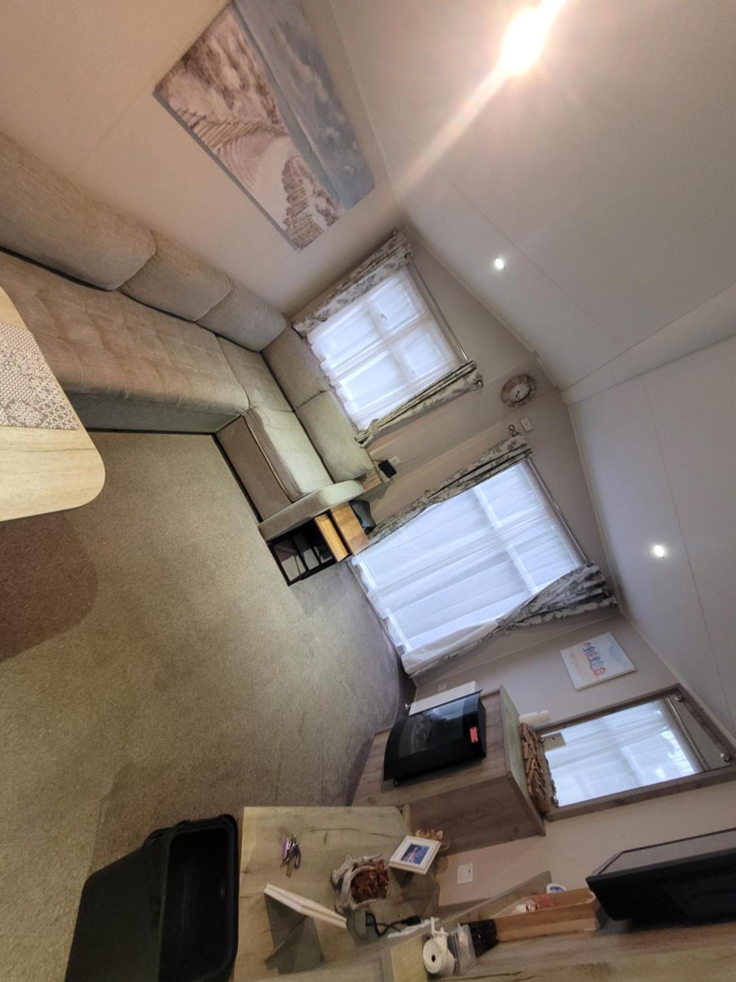 Berrow A22 Unity Beach Holiday Resort Unity Brean Sleeps 8 People 3 Bedrooms 1 Pet Stays Free מראה חיצוני תמונה